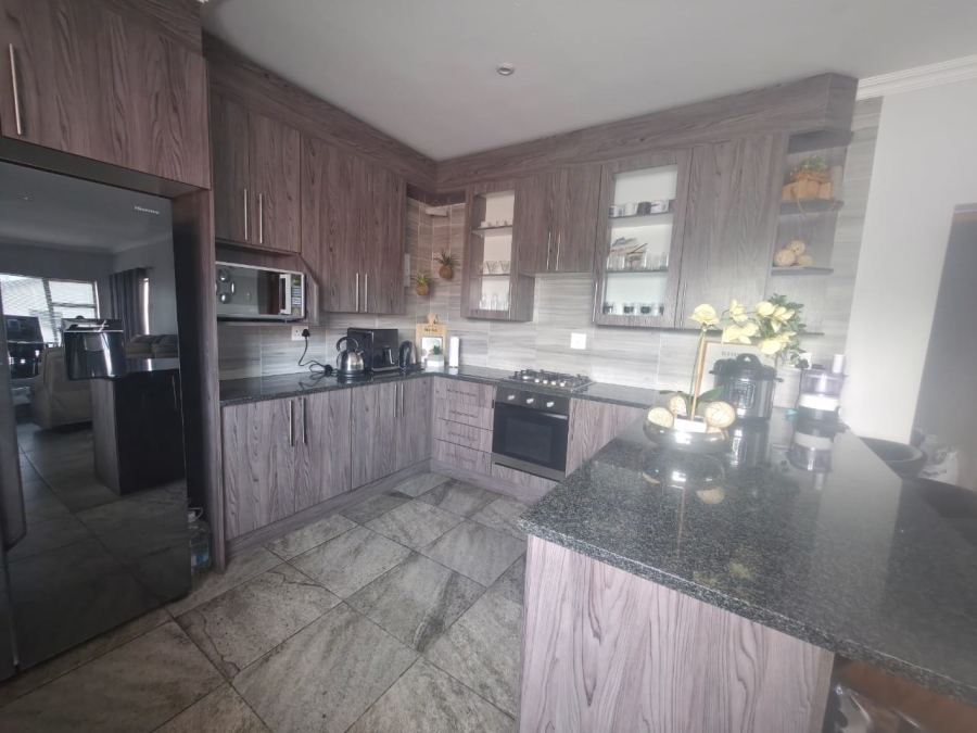 To Let 2 Bedroom Property for Rent in Vaalpark Free State